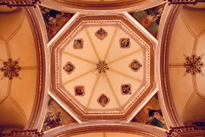 Imagenes de cupulas de distintas obras arquitectonicas